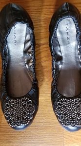 Black leather Tahari shoes,  size 7 EUC